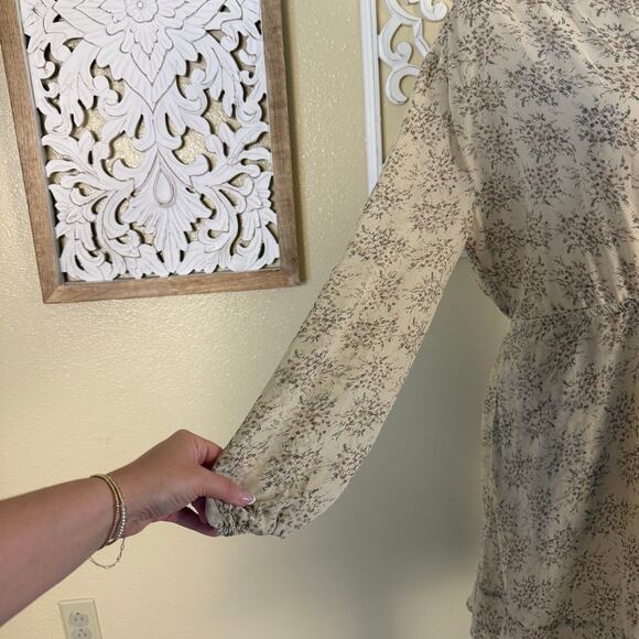 NWT Promesa | Long Sleeve Ditsy Floral Cream Dress Popover Cinched Waist Medium - Picture 7 of 9